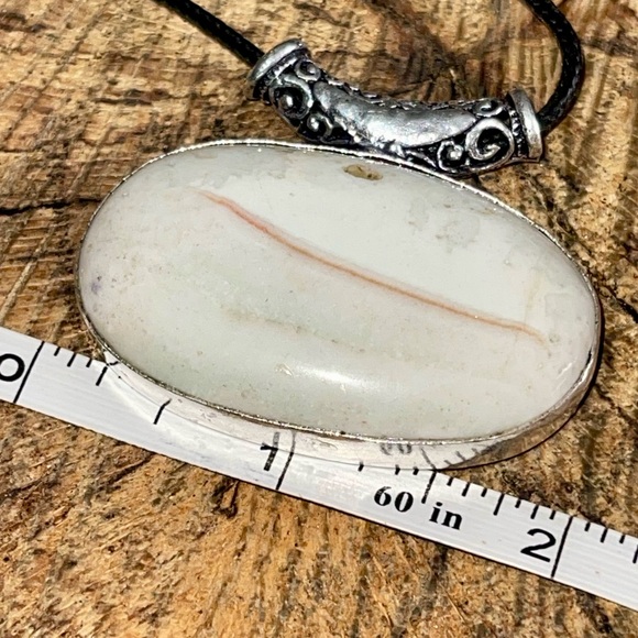 Calcite Pendant 1 1/2”x2” - Picture 6 of 16